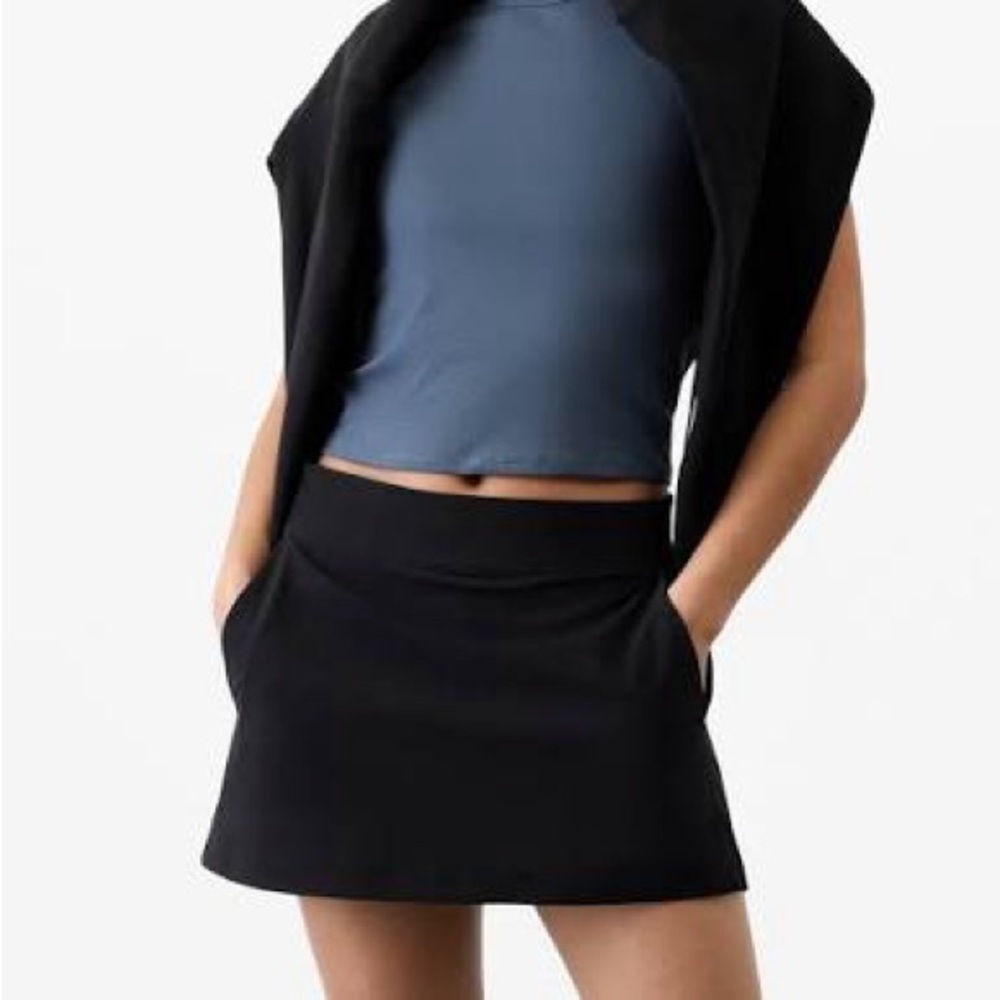 Athleta black‎ mini skirt size black size 4